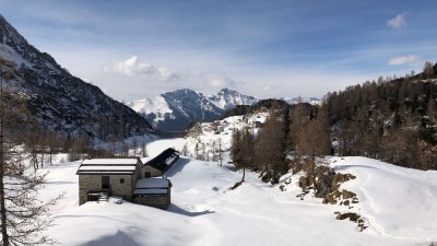 Sentiero verso i Laghi Gemelli