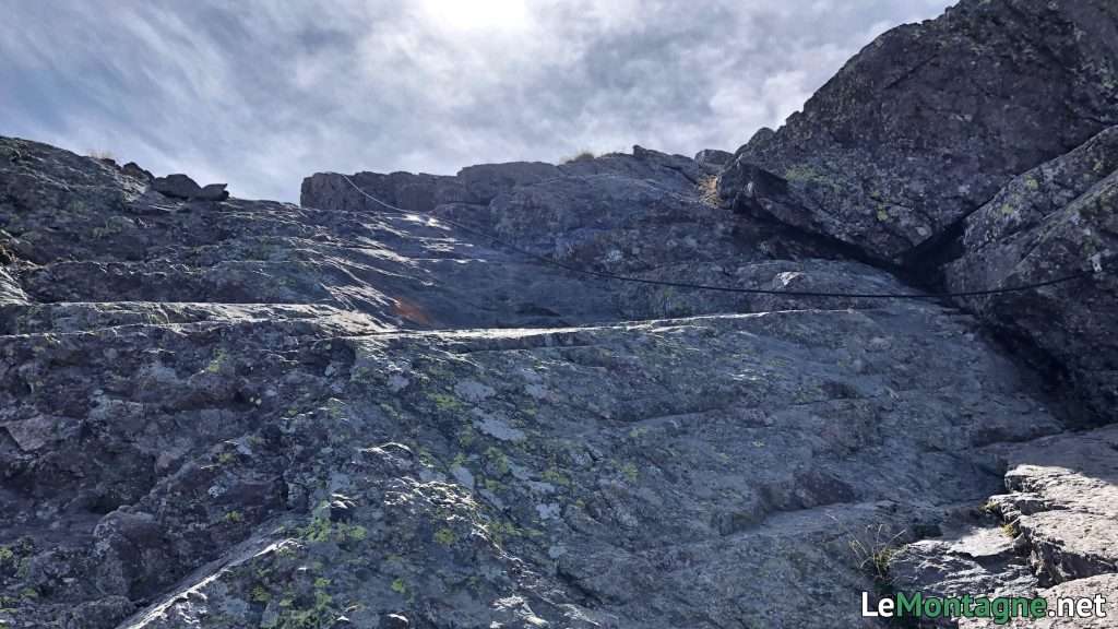 placche rocciose sul sentiero