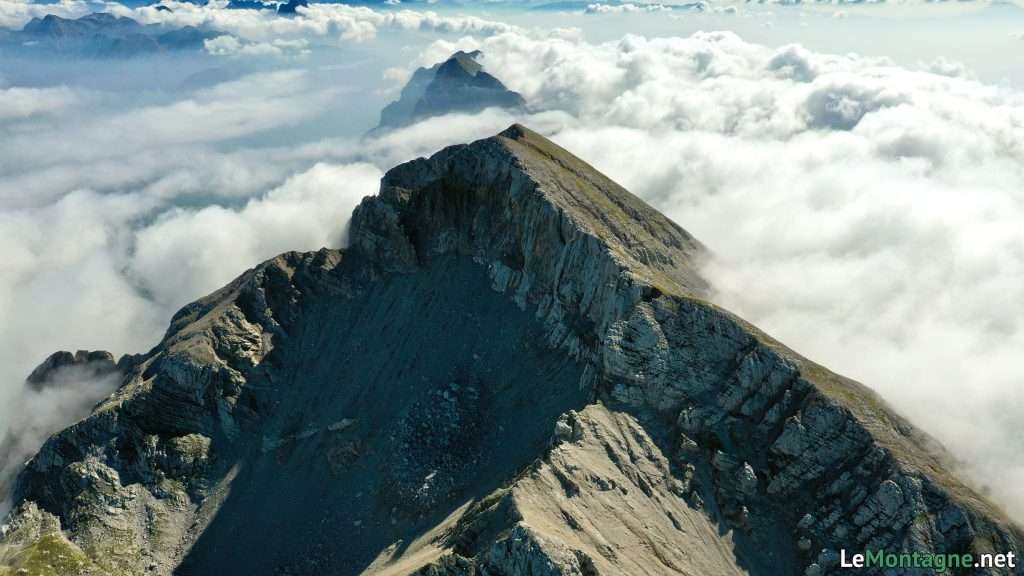 cresta del Pizzo Arera sopra le nuvole