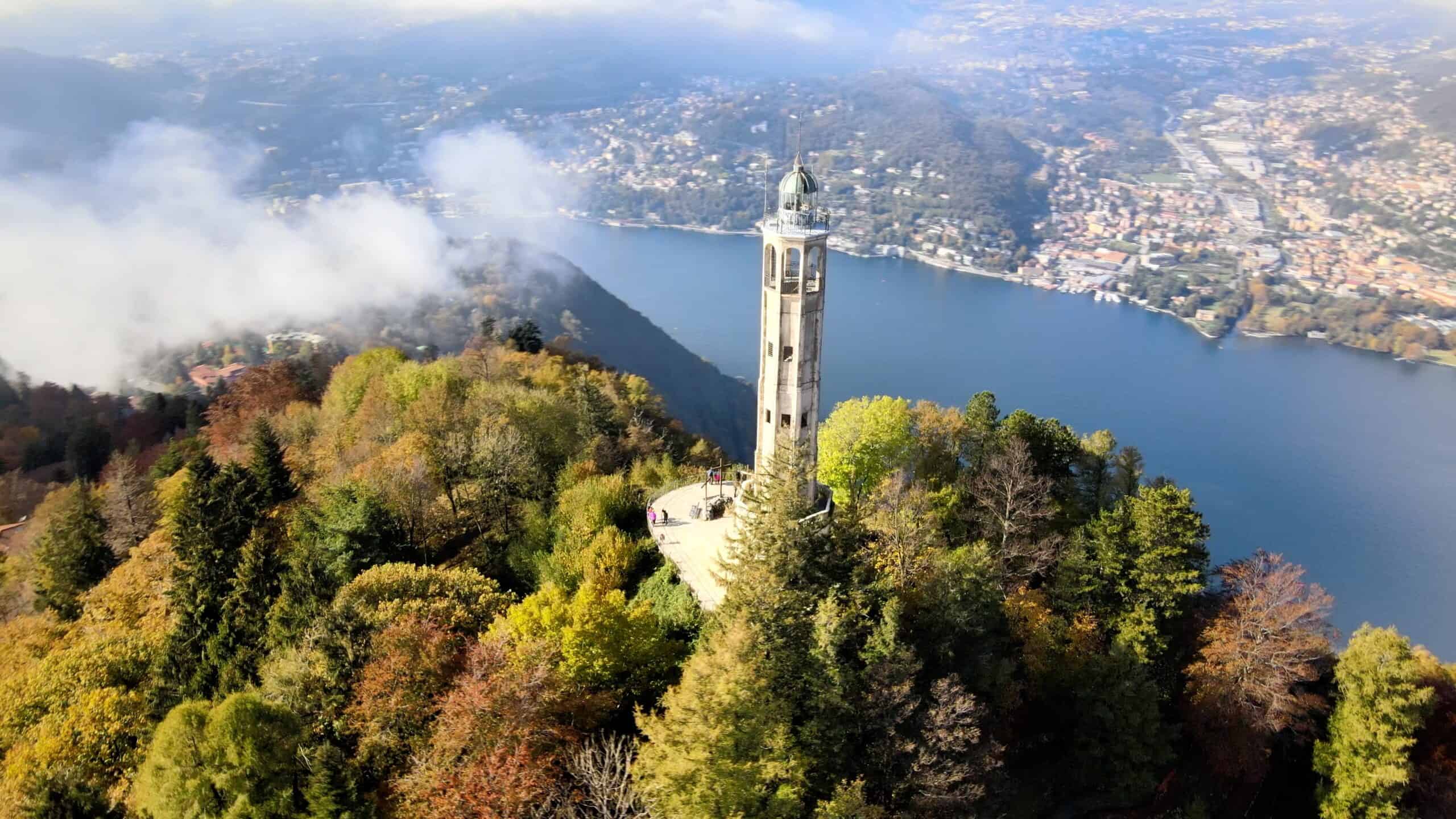 Faro Voltiano e Brunate da Como LeMontagne