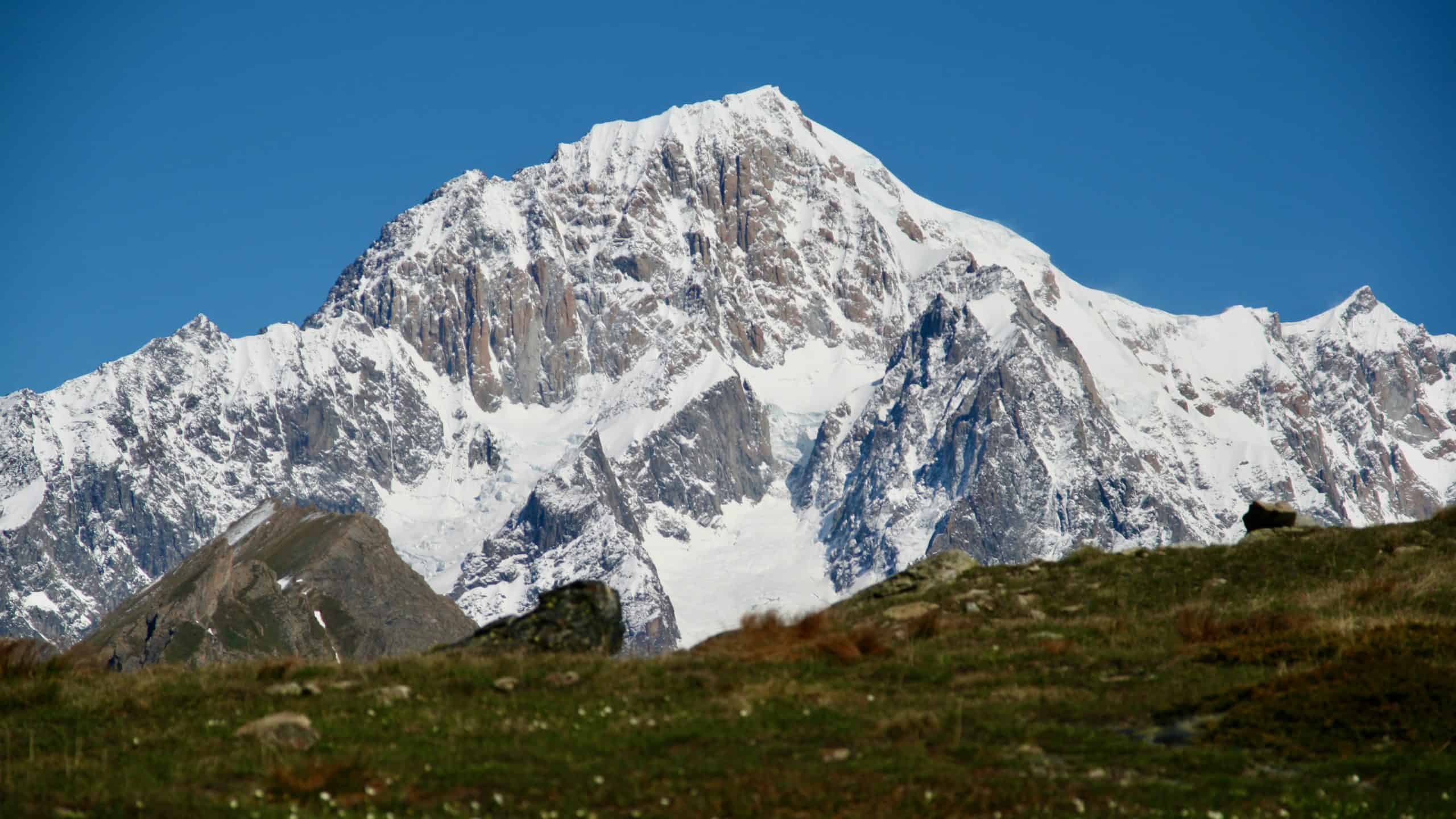 Il Monte Bianco il tutto il suo splendore