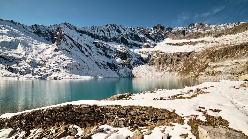Disgelo al lago di Camposecco (2.325 m.)