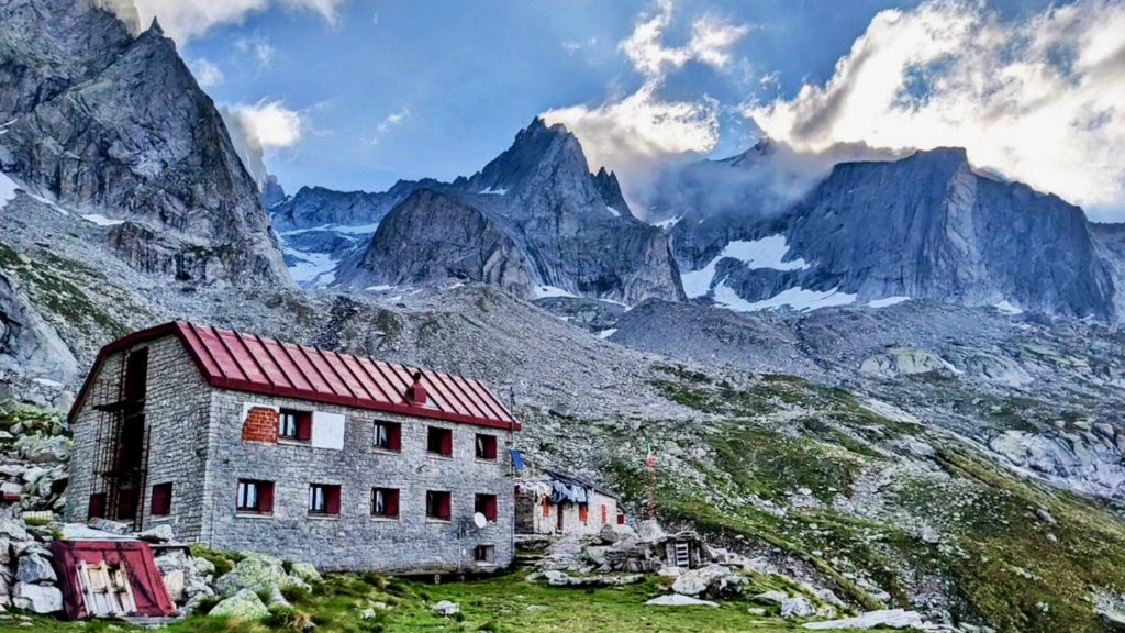 rifugio allievi bonacossa sentiero roma