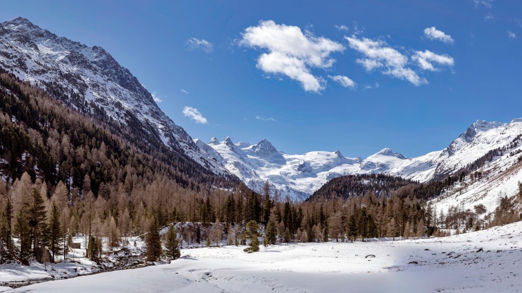 Abbigliamento invernale da trekking? Ci sono 5 capi indispensabili che ti  permetteranno di affrontare qualsiasi condizione climatica senza paura