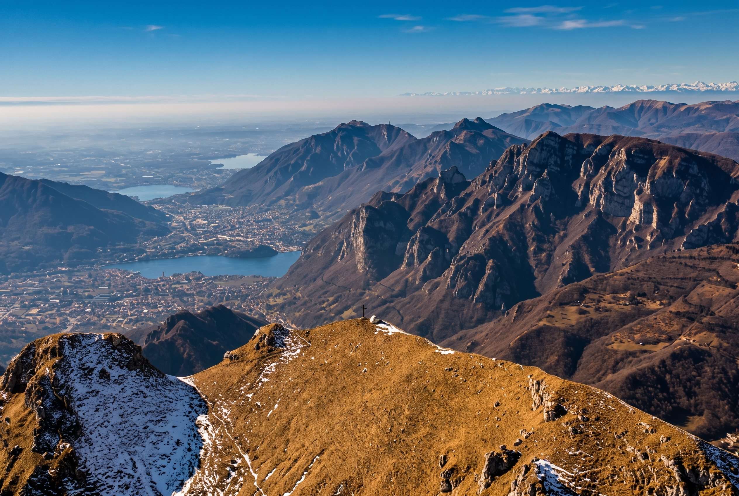 monte due mani - 2 Croce di vetta del Monte Due Mani con vista su Lecco, i laghi e la pianura